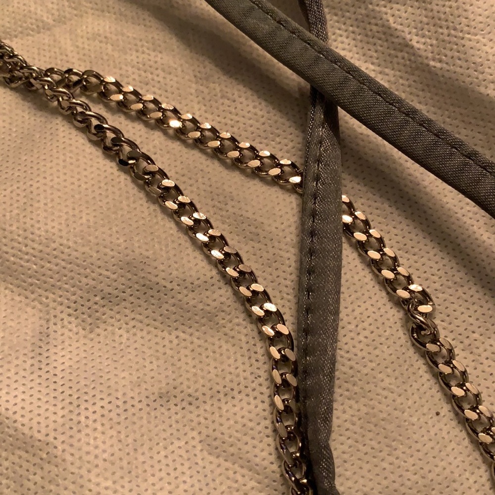 LC Gray Satin Evening Bag. - Picture 4 of 4